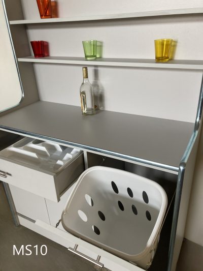 Mobili di Servizio, Panadora, Credenza