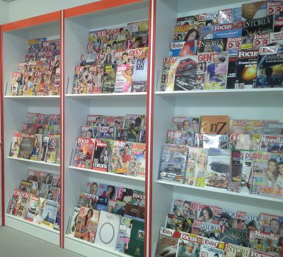 Espositori per giornali
